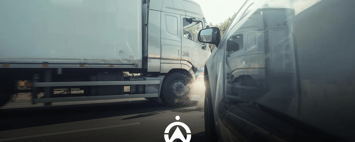 Collision_avoidance_vs_crash_detection_How_to_have_both_in_your_fleet_business