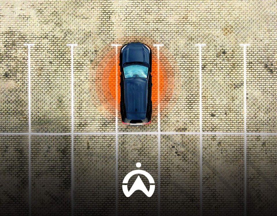 Get_a_GPS_Tracker_With_a_Camera_for_Your_Car_Today